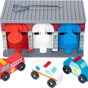 Melissa & Doug Red and White Emergency Vehicle Playset